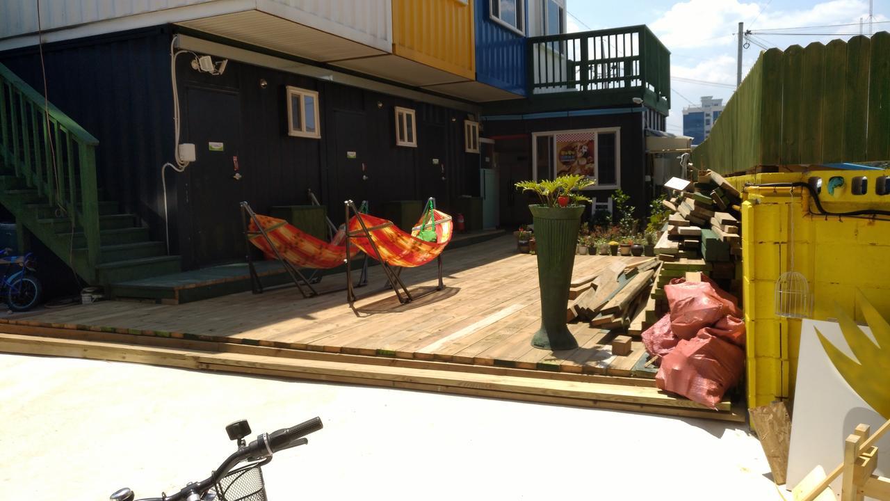 Ocean Capsule Guesthouse Каннын Экстерьер фото